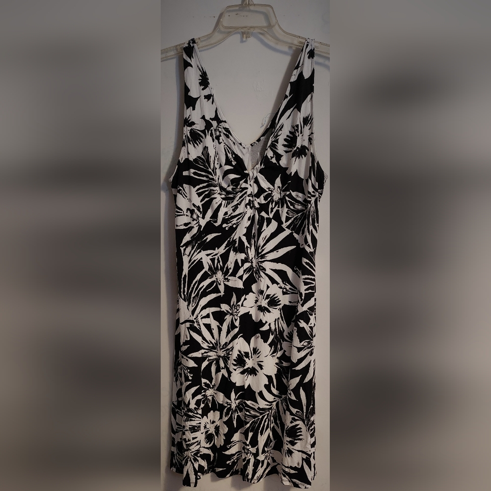 Ronni Nicole Black and White Floral Midi Dress FREE SHIPPING!!